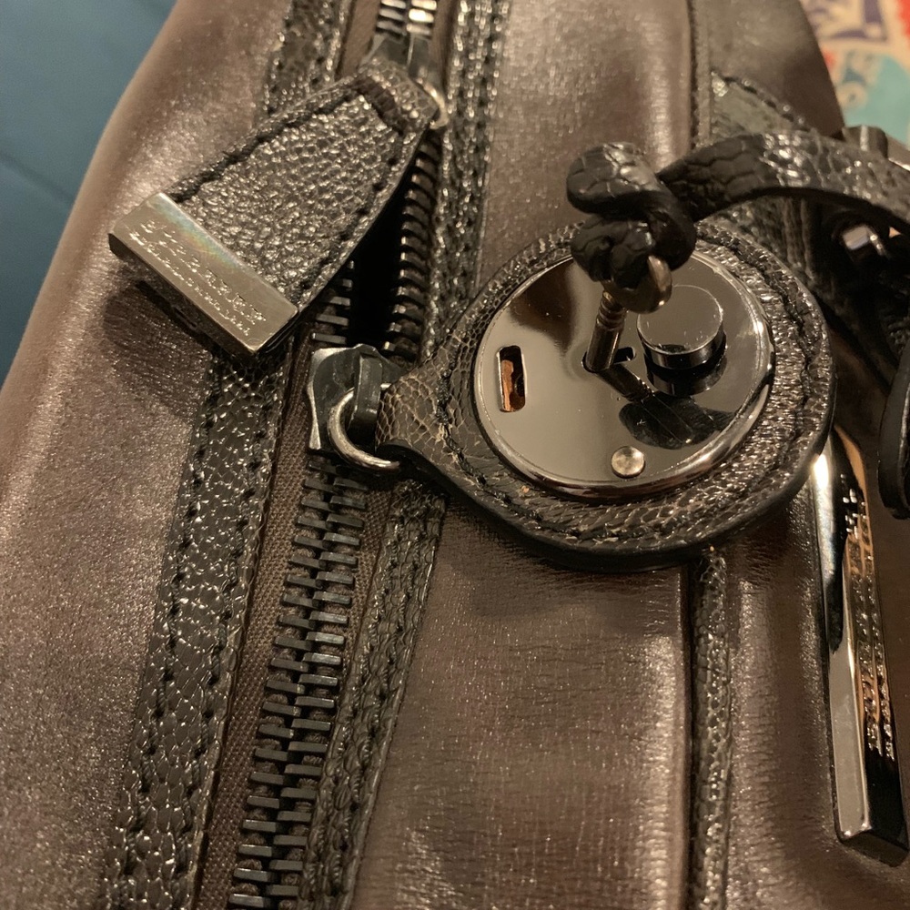 All Leather Burberry Weekend Bag - Picture 3 of 5